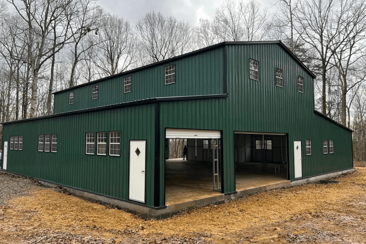 Step down metal barn